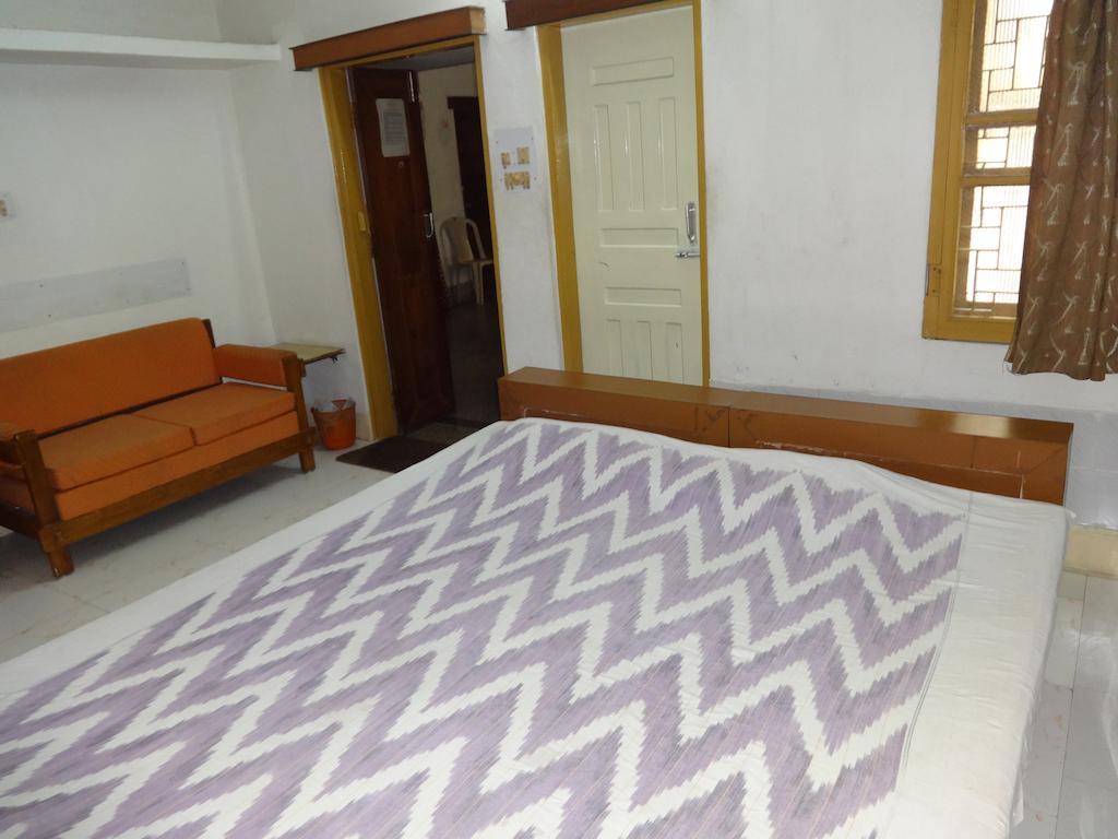 Hotel Upasana Bhubaneswar Habitación foto